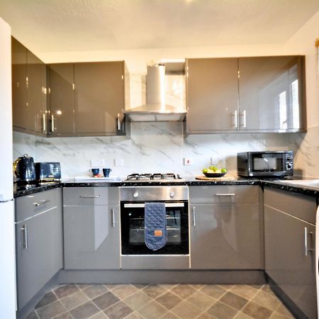 Manchester Townhouse By Bevolve - 4 Bedrooms - Free Parking ภายนอก รูปภาพ