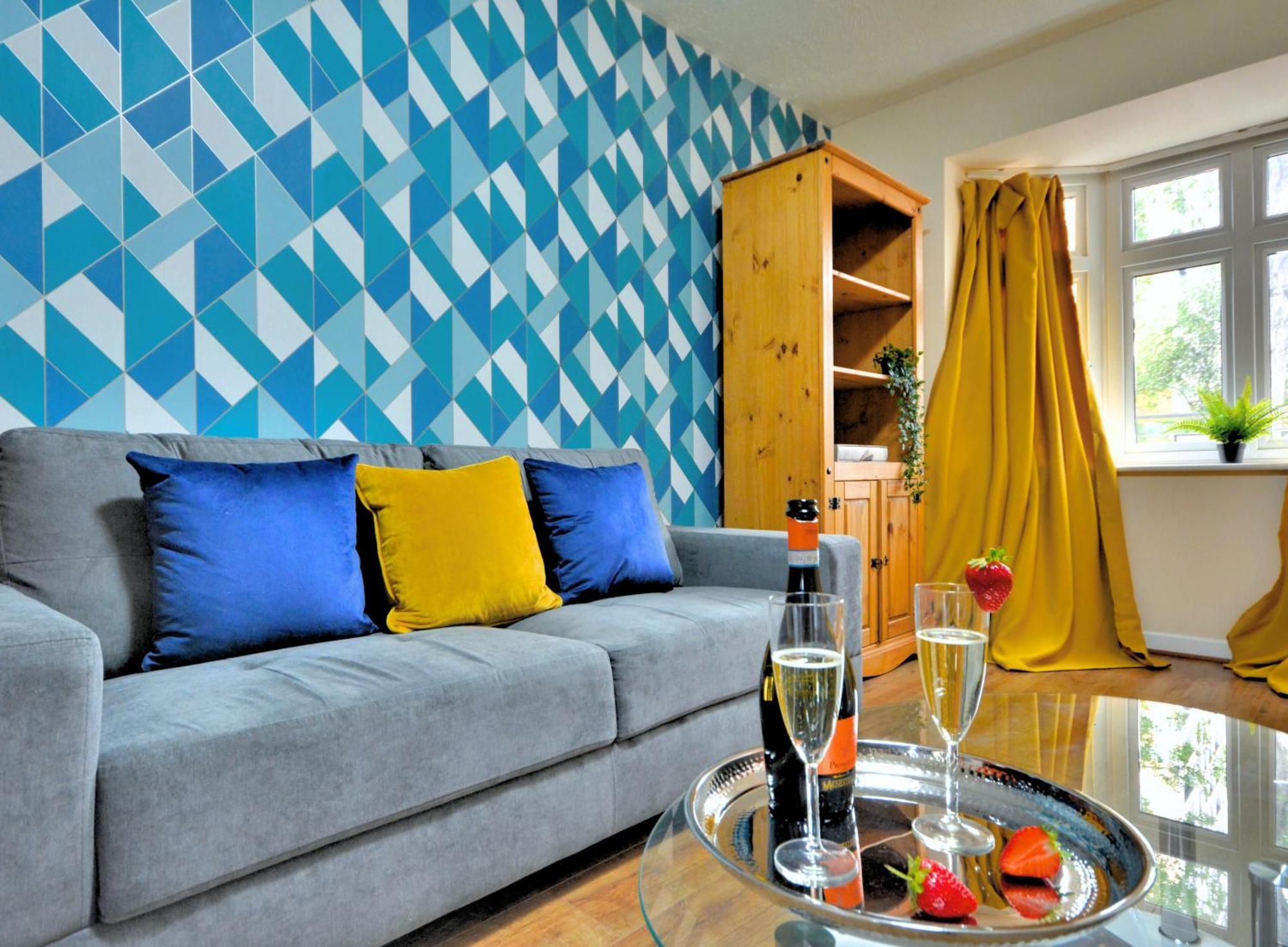 Manchester Townhouse By Bevolve - 4 Bedrooms - Free Parking ภายนอก รูปภาพ